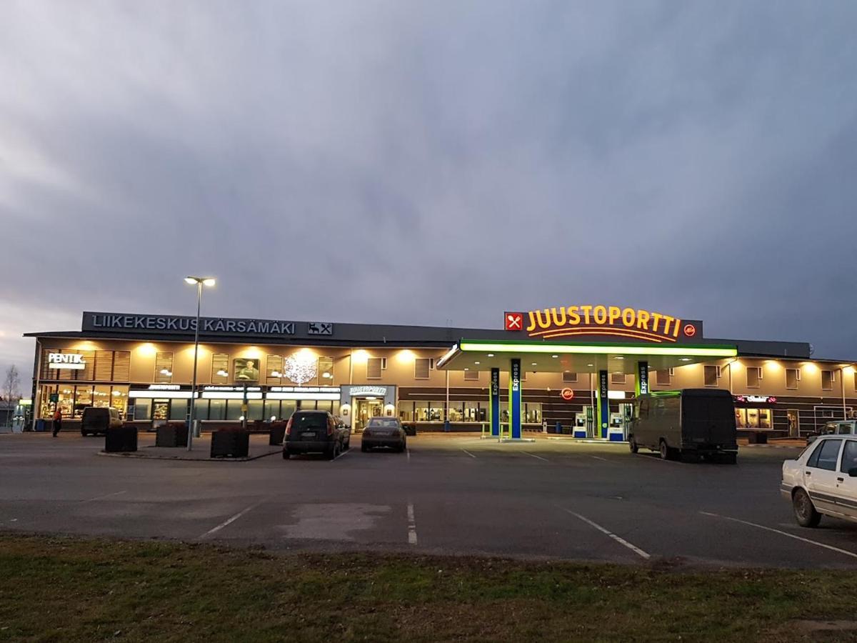 Hotelli Kaersaemaeki Exterior foto
